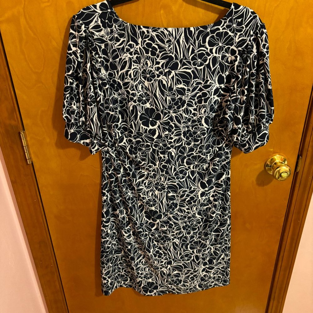 Women's Tommy Hilfiger Navy Blue and White Dress, Size 10 - Picture 10 of 14